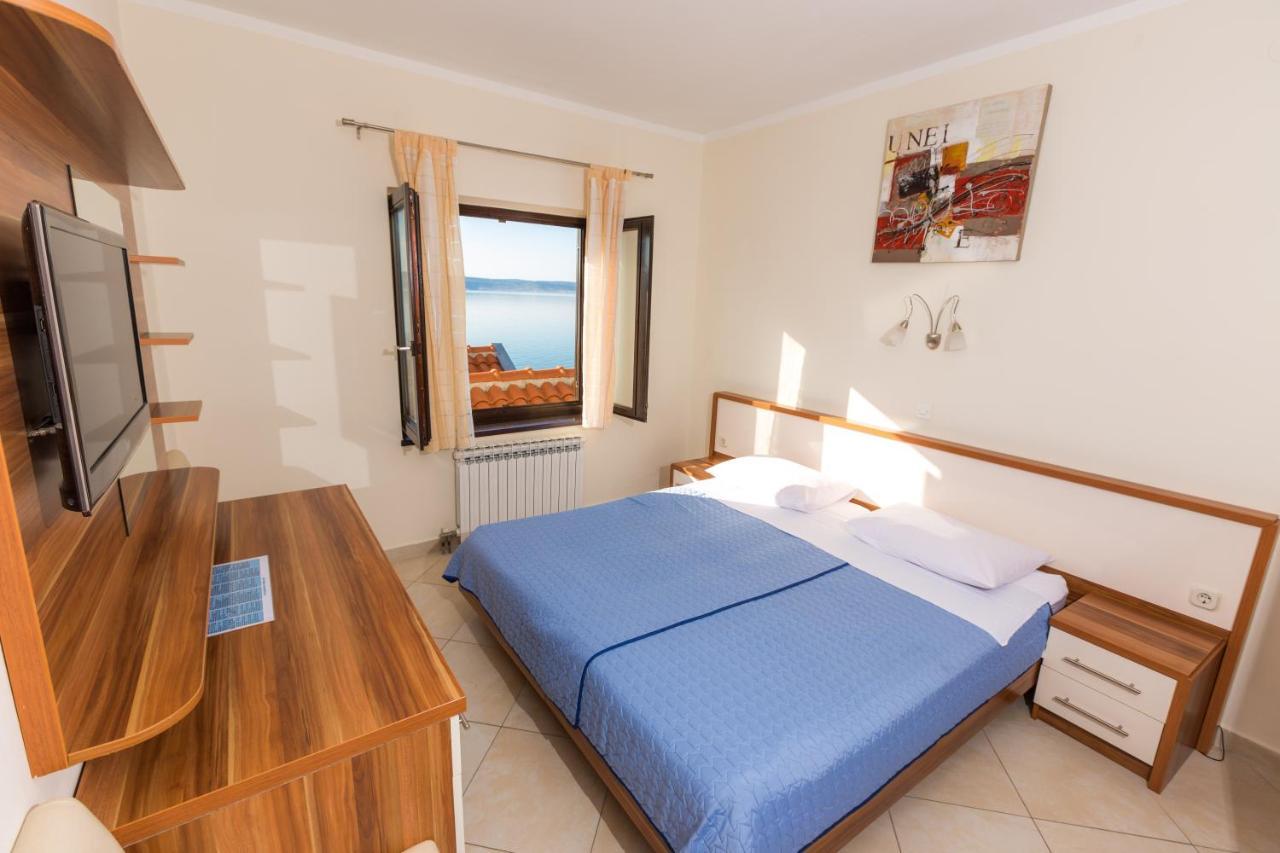 Pansion Croatia Bed & Breakfast สตารีกราด-ปาเคลนีซา ภายนอก รูปภาพ