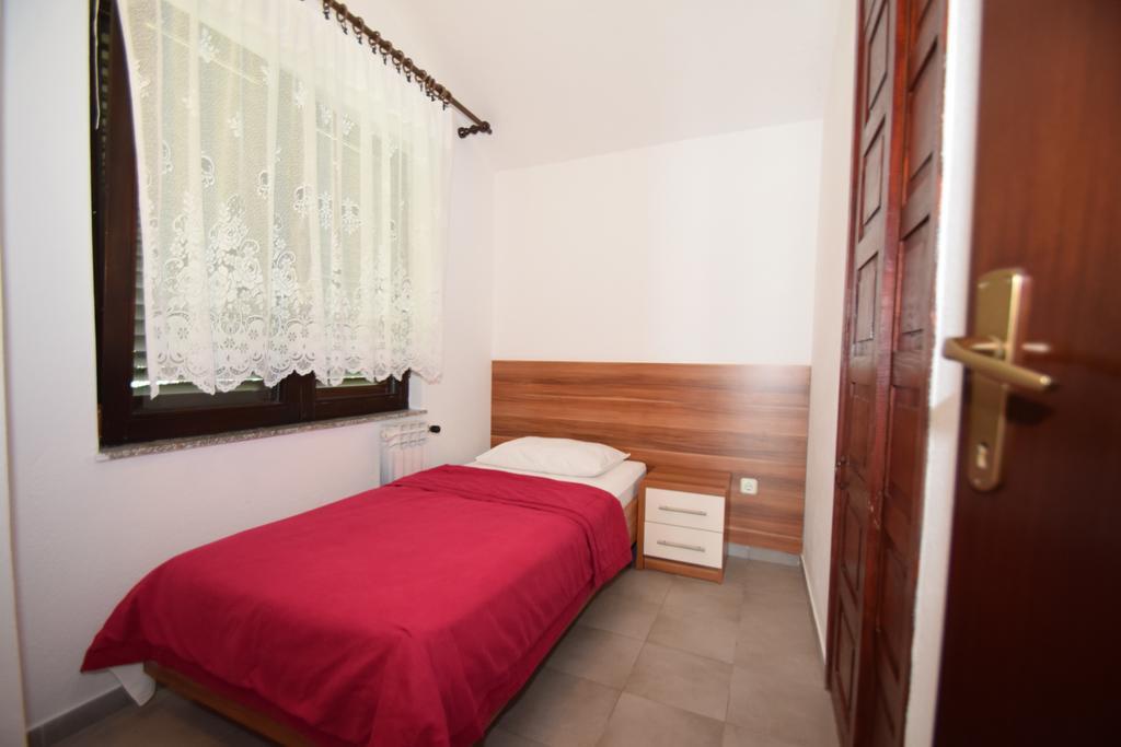 Pansion Croatia Bed & Breakfast สตารีกราด-ปาเคลนีซา ภายนอก รูปภาพ